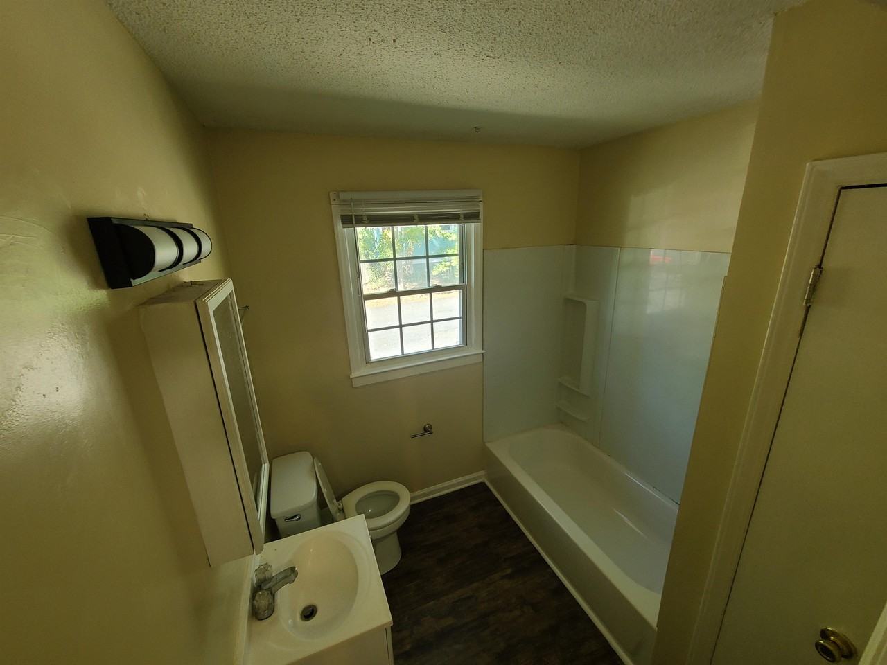 4604 Springview Road4600, 4604, 4604, 4608 Springview Road #4604-4 - Photo 4 of 9