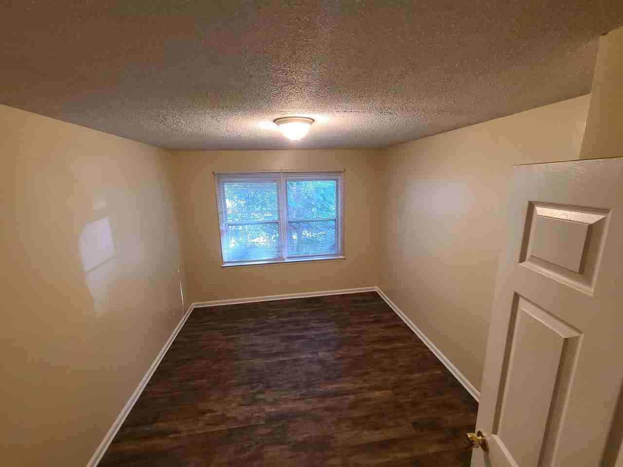 4604 Springview Road4600, 4604, 4604, 4608 Springview Road #4604-4 - Photo 6 of 9