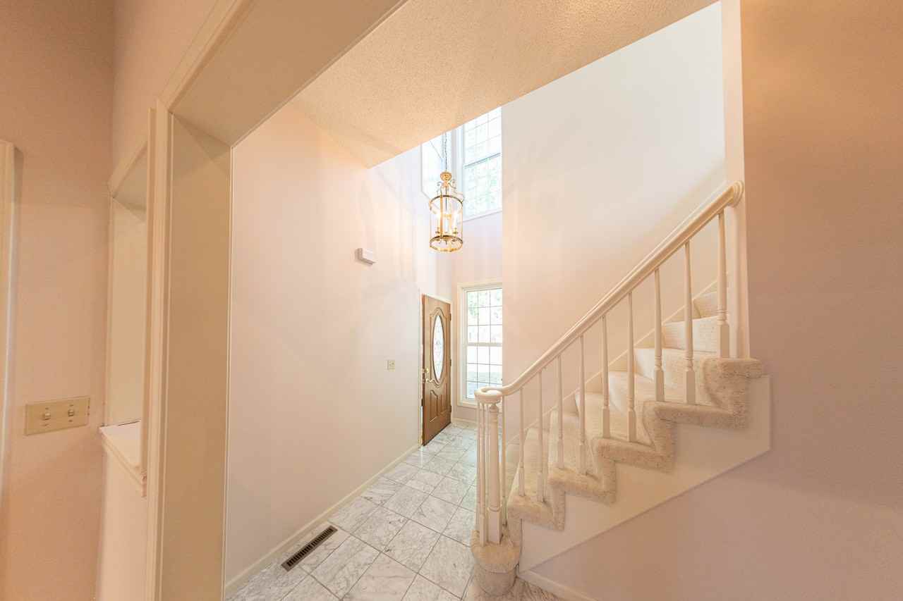 618 Chaucer Ln #1 - Photo 4 of 21