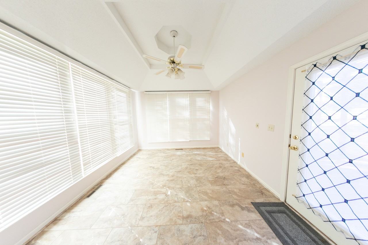 618 Chaucer Ln #1 - Photo 5 of 21