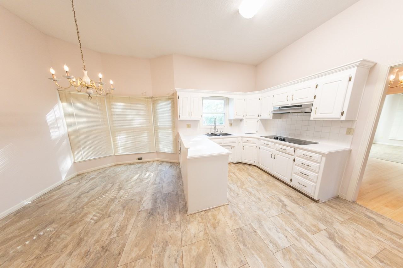 618 Chaucer Ln #1 - Photo 6 of 21