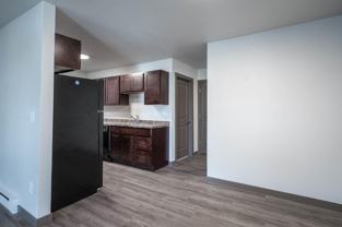 650 Se 162nd Ave - Photo 1 of 1