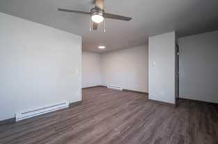 650 Se 162nd Ave - Photo 1 of 1