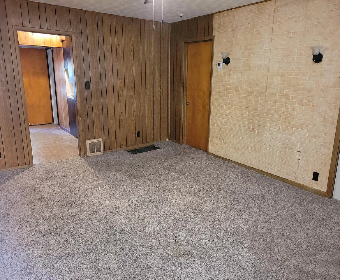 802 Smith Ave Nw - Photo 2 of 4