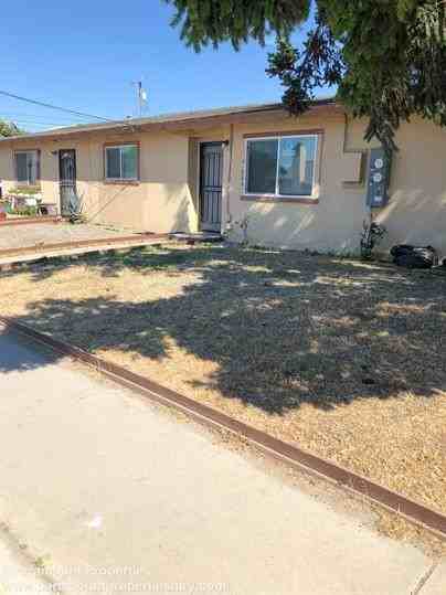 705 Maple Ave - Photo 2 of 16