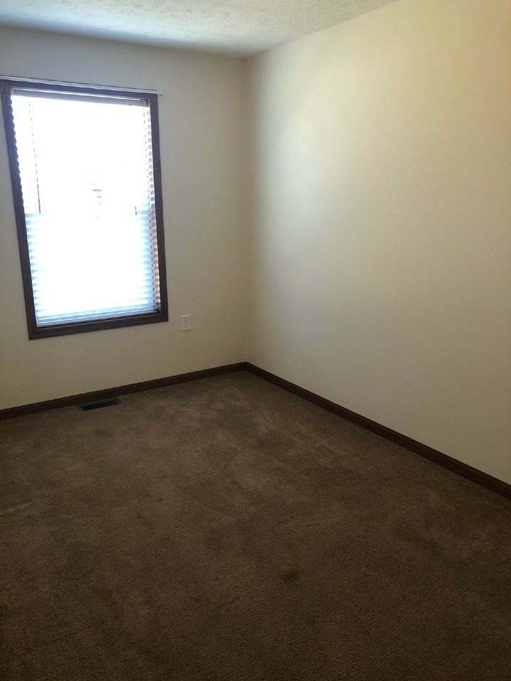 24 Central Ave, Bozeman, MT 59718 2 Bedroom Apartment for 1,400/month