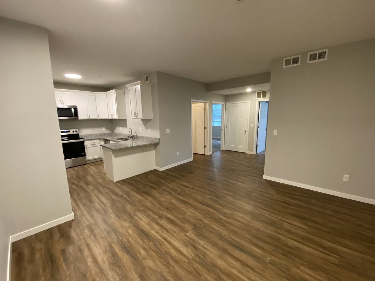 2916 30th Ave S #C - Photo 2 of 18