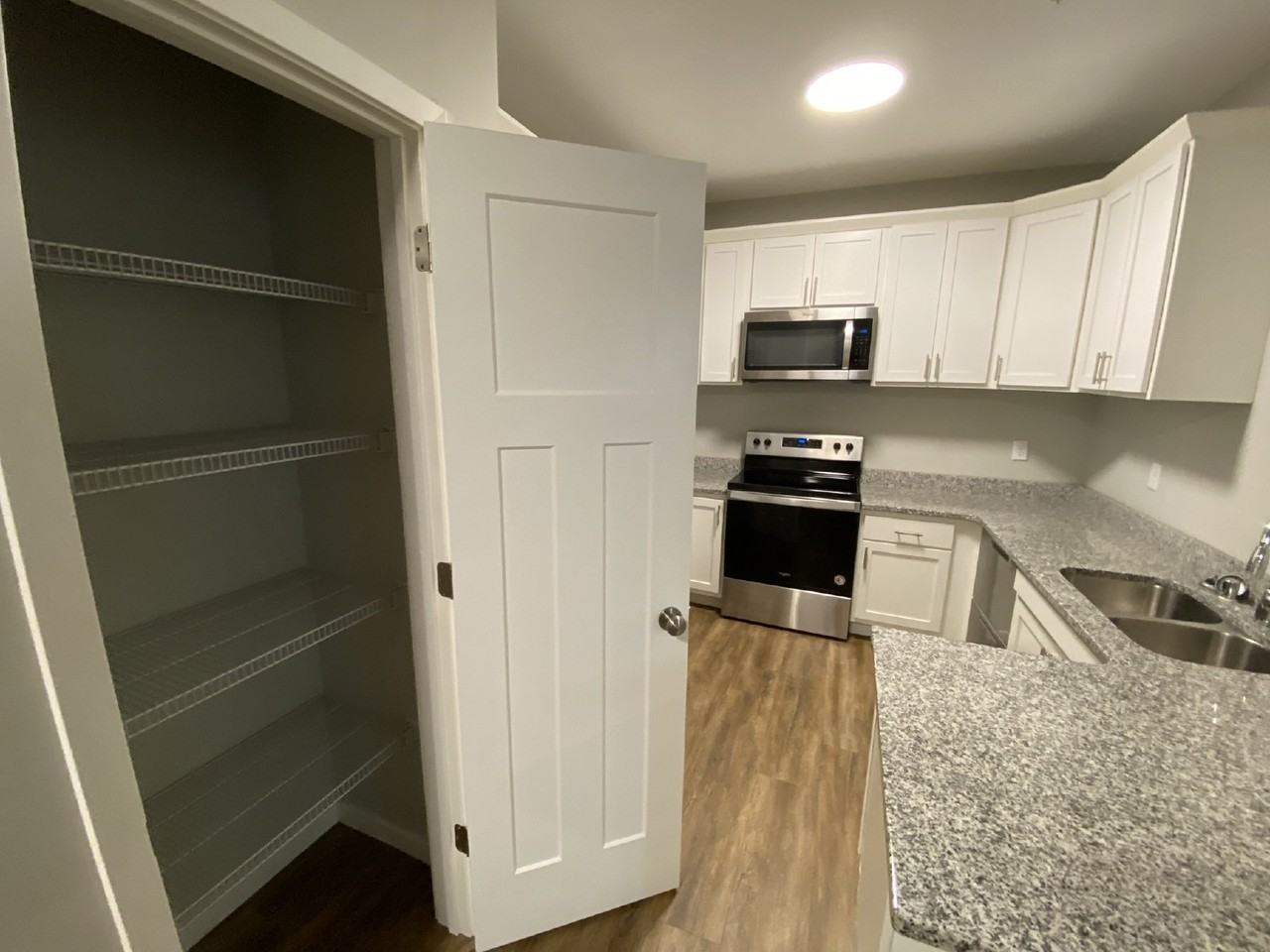 2916 30th Ave S #C - Photo 5 of 18