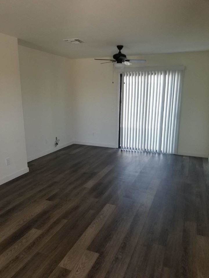 813 E Siesta Dr Apt C - Photo 7 of 19