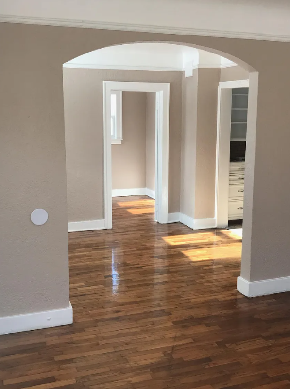 1313 Mason St Ne - Photo 3 of 4