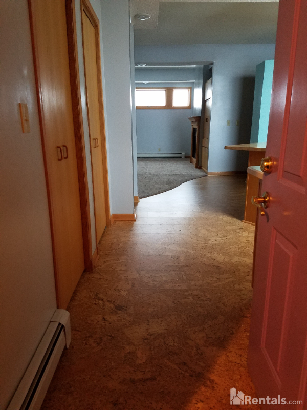 905 15th St N - Photo 2 of 16