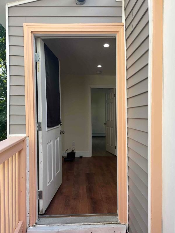 919 Saratoga St #1 - Photo 2 of 13