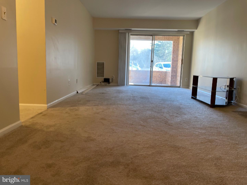 5800 Cove Landing Rd #204 - Photo 2 of 13
