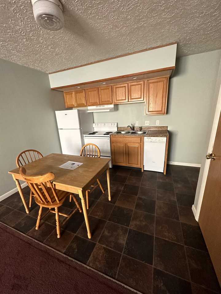 888 Wayne Ave #6 - Photo 6 of 14