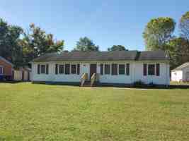 featured image of 231 Crescent Dr #1