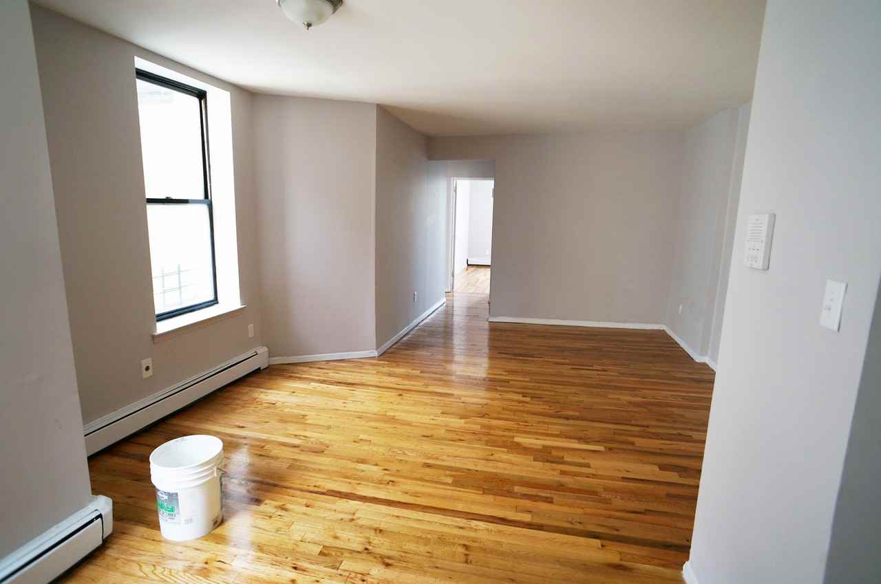 1898 Belmont Ave #5C - Photo 2 of 6