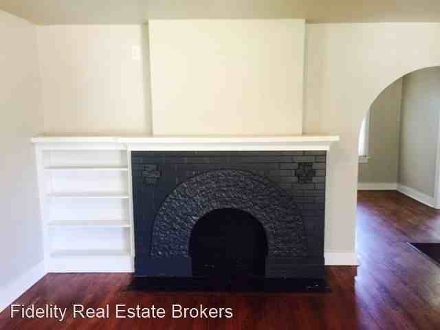 2401 Nw 22nd St - Photo 2 of 12