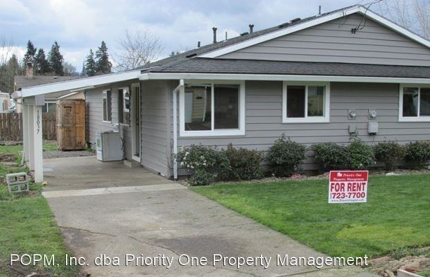 18035 SE Rose St. - Photo 2 of 9