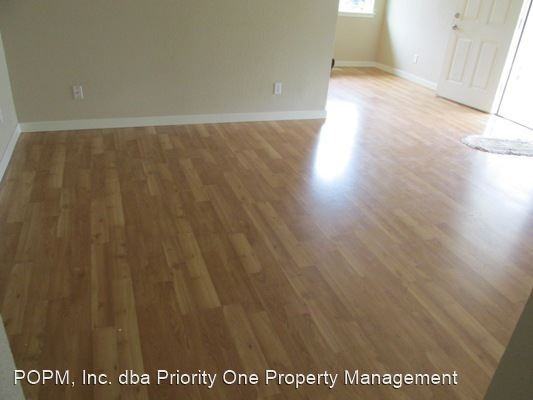 18035 SE Rose St. - Photo 3 of 9