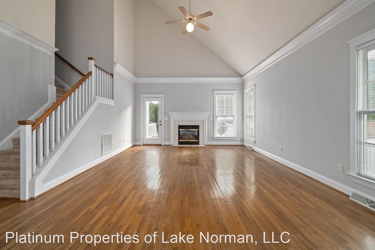 807 Wismar Ct - Photo 3 of 35