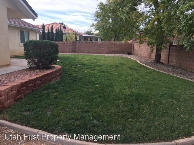 3038 Willow Dr - Photo 3 of 25