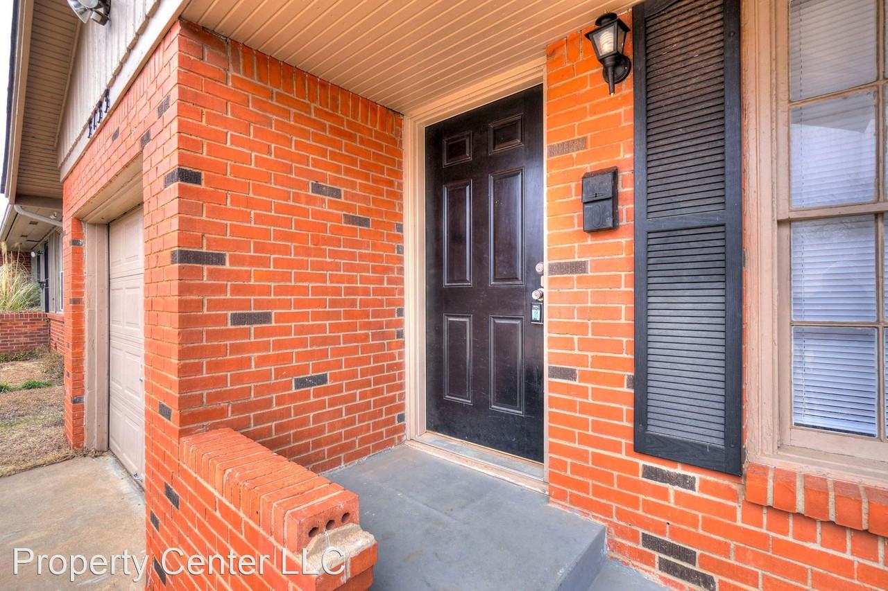 3133 Nw 40th St - Photo 2 of 30