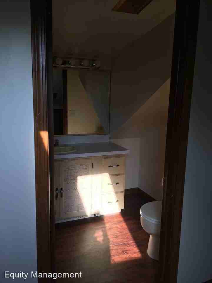 926 Tibbetts Wick Rd - Photo 2 of 33