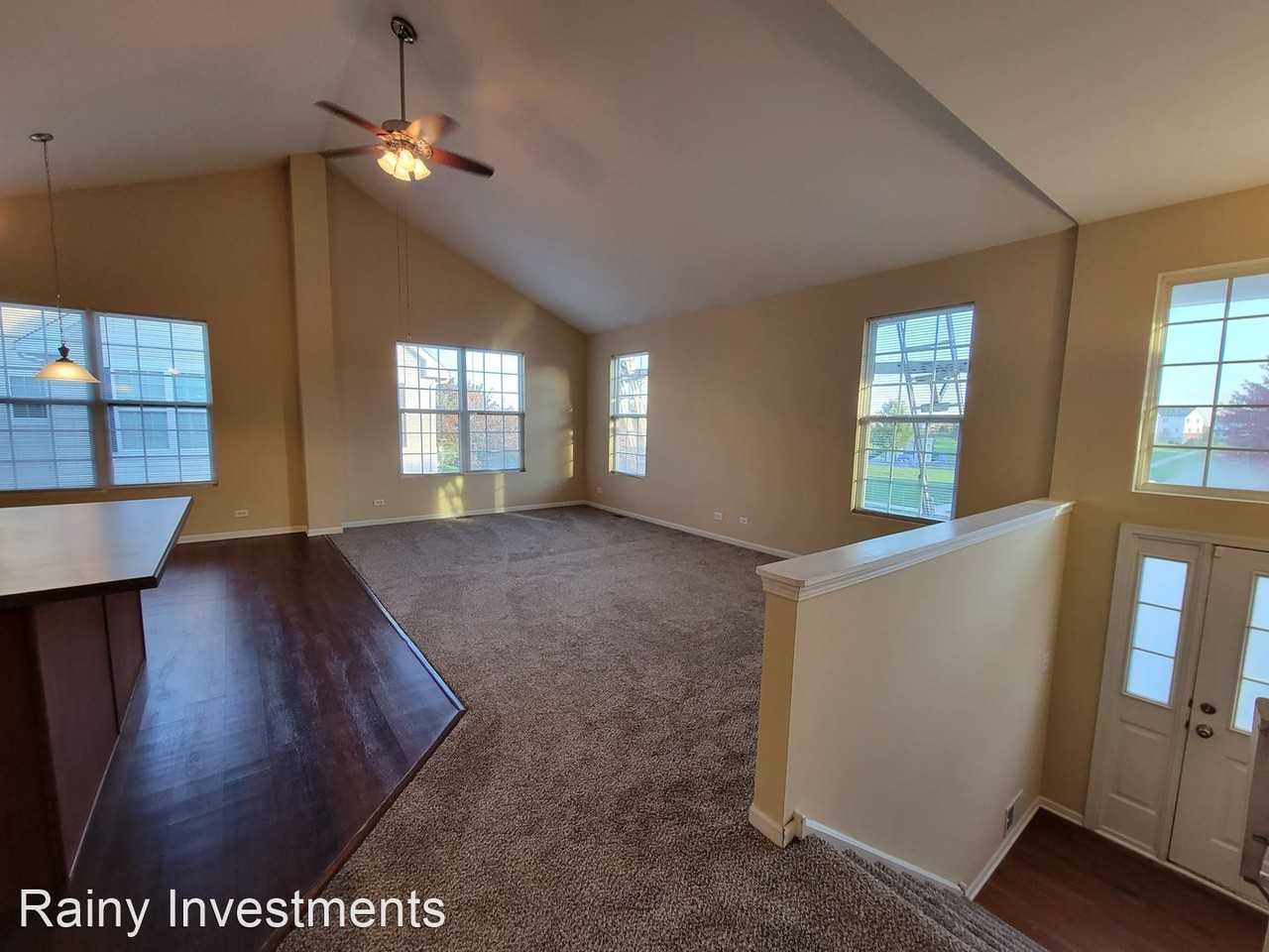 2253 Beresford Dr - Photo 2 of 31