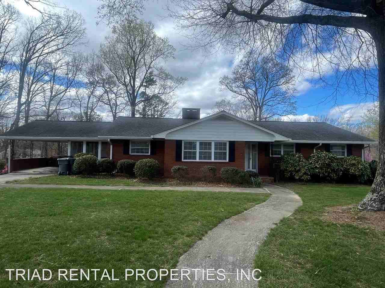 706 Shamrock Rd - Photo 2 of 35