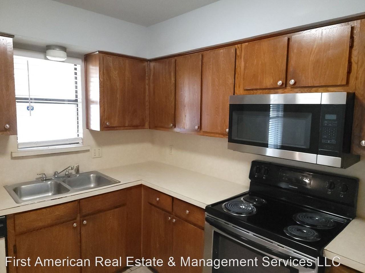 1124-1126 Suburban Street - Photo 3 of 14