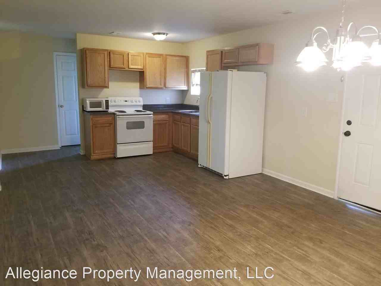 2210 S Landing Rd - Photo 2 of 13