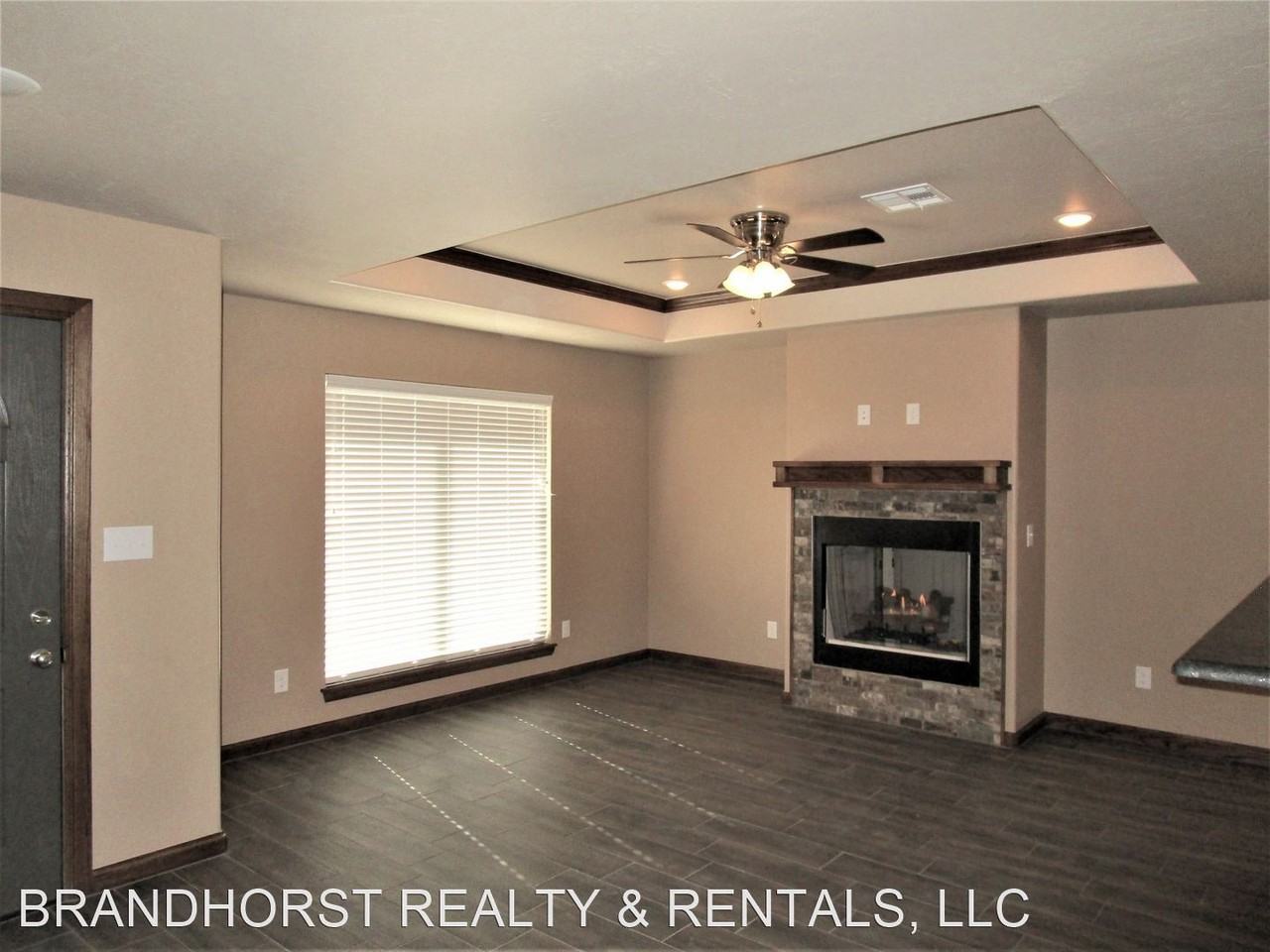 2107 Valley View Rd - Photo 3 of 50