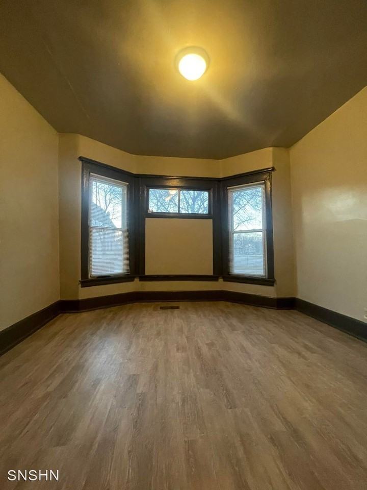 1234 W Walker St Apartments in Walker's Point, Milwaukee, WI 53204 Zumper