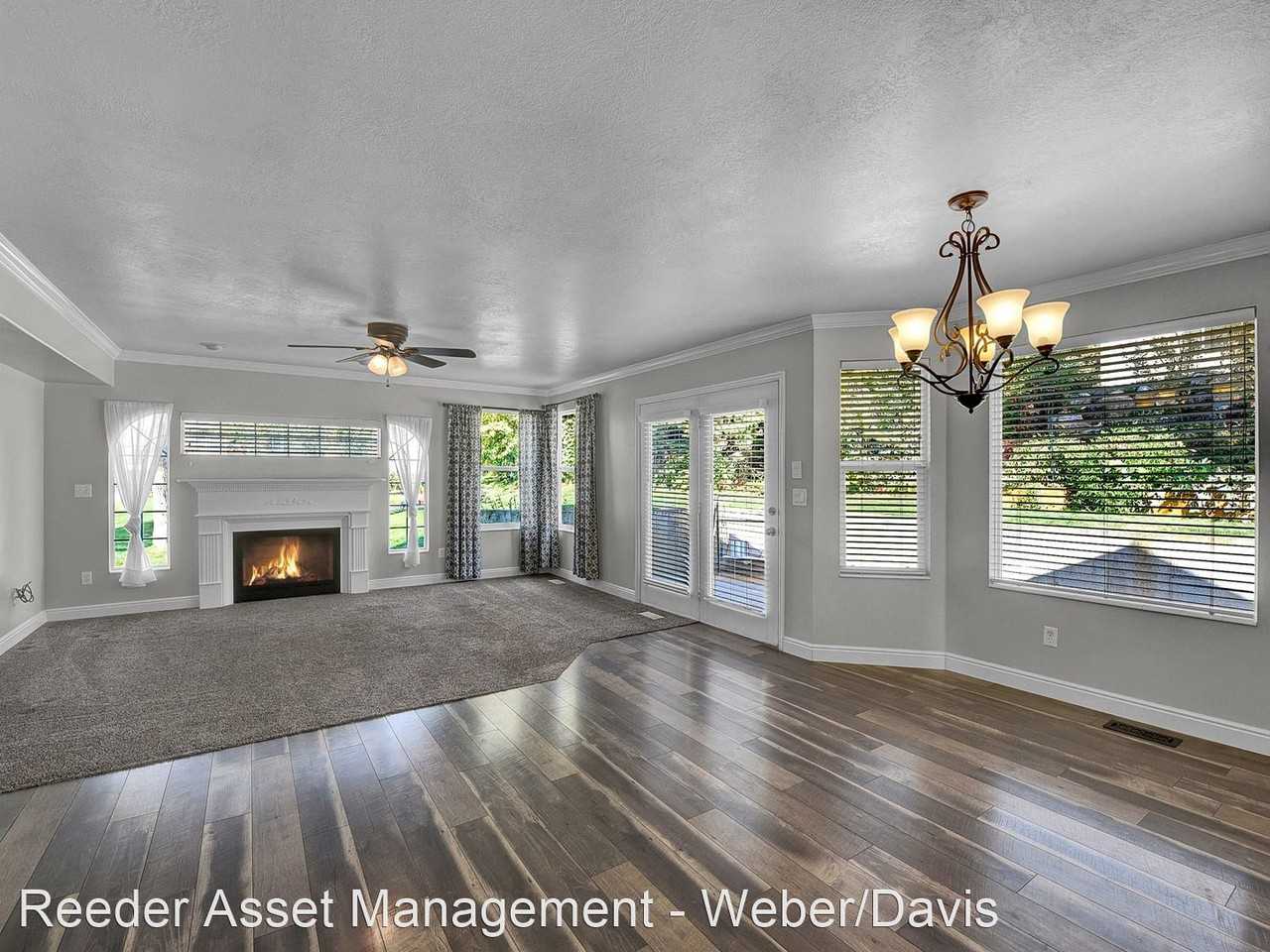 1318 W 3750 N - Photo 3 of 20