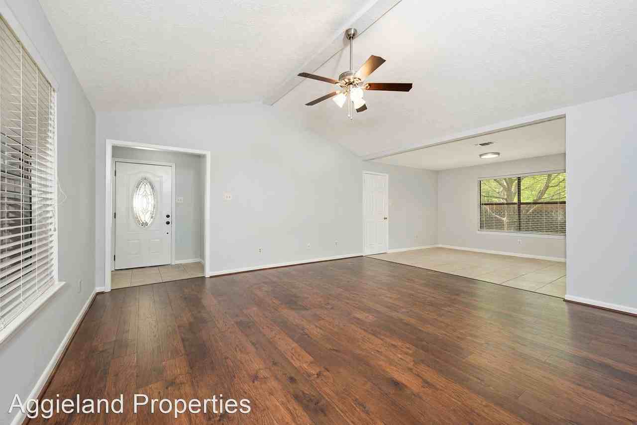 2705 Echo Glen Cir - Photo 3 of 13