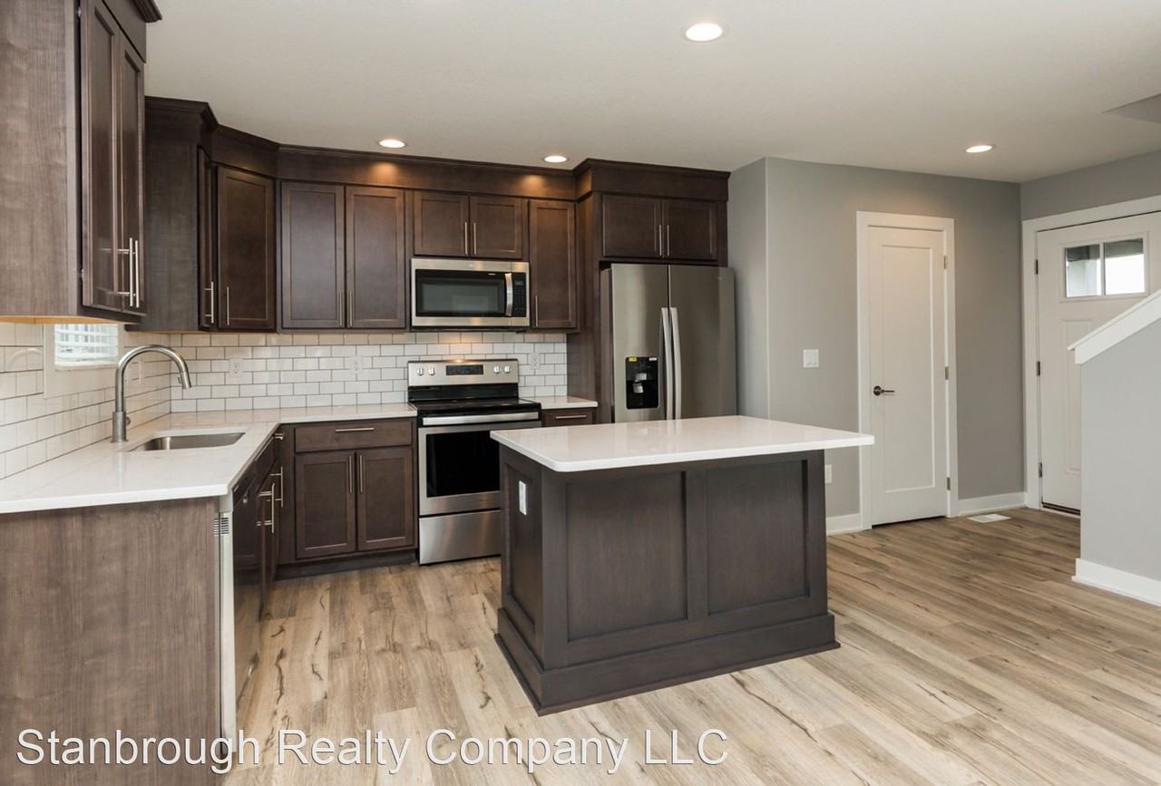 1200 Ne 21st St - Photo 3 of 27