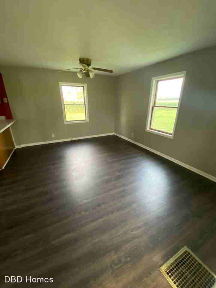 6596 E 800 S - Photo 3 of 11