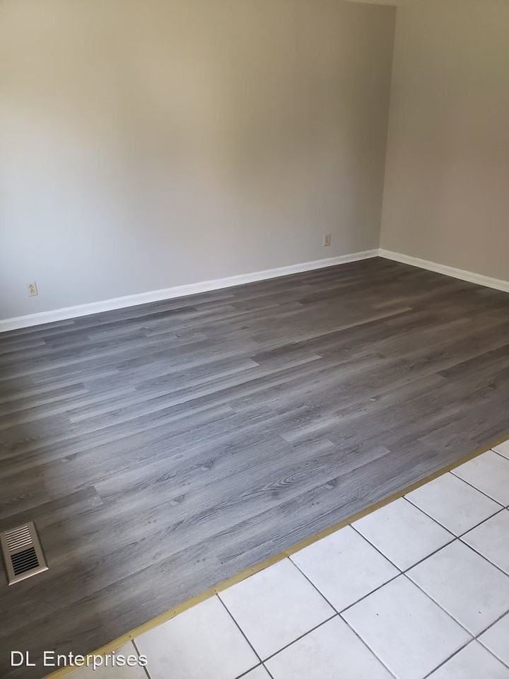 5711 Moody Sawyer Rd Apt A - Photo 3 of 12