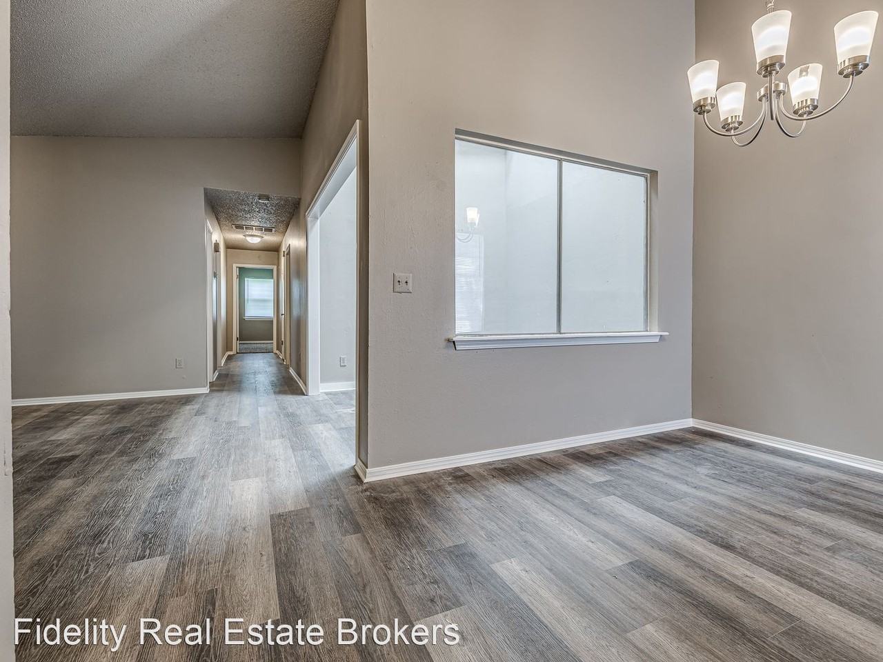 7811 S Douglas Ave - Photo 3 of 17