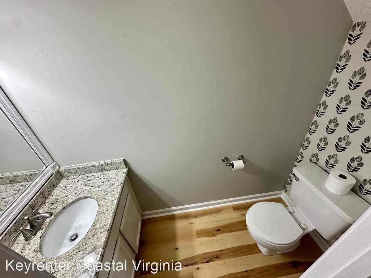 2102 Queen Annes Ct - Photo 2 of 7
