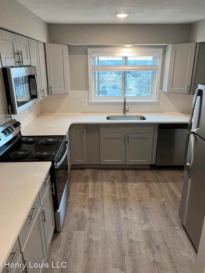 617 South 35th St - Photo 3 of 13