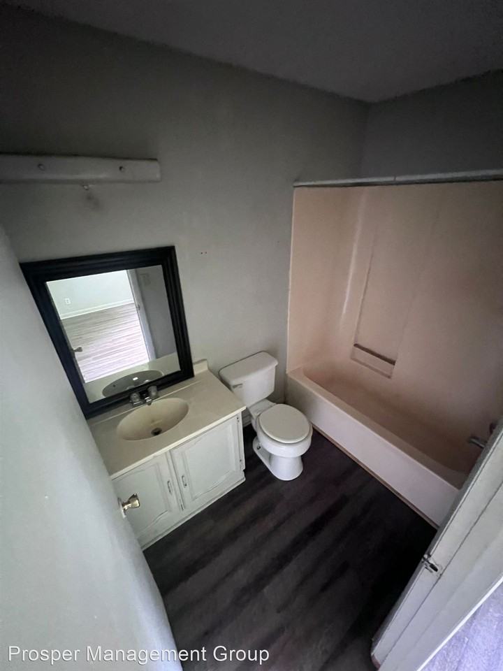 Okolona Apartments - Photo 3 of 3