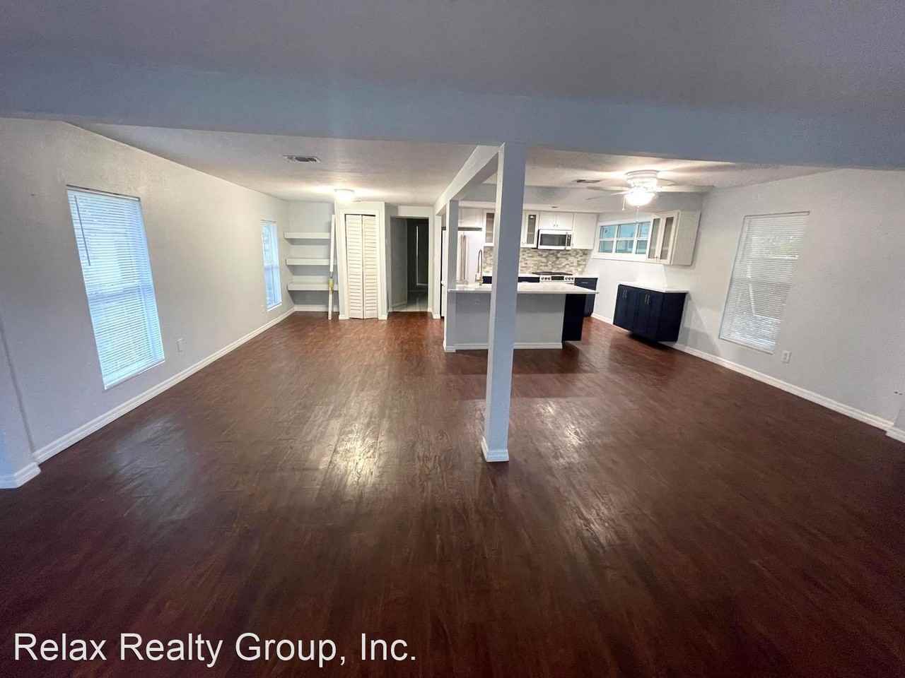 4111 Sarasota Ave - Photo 3 of 18