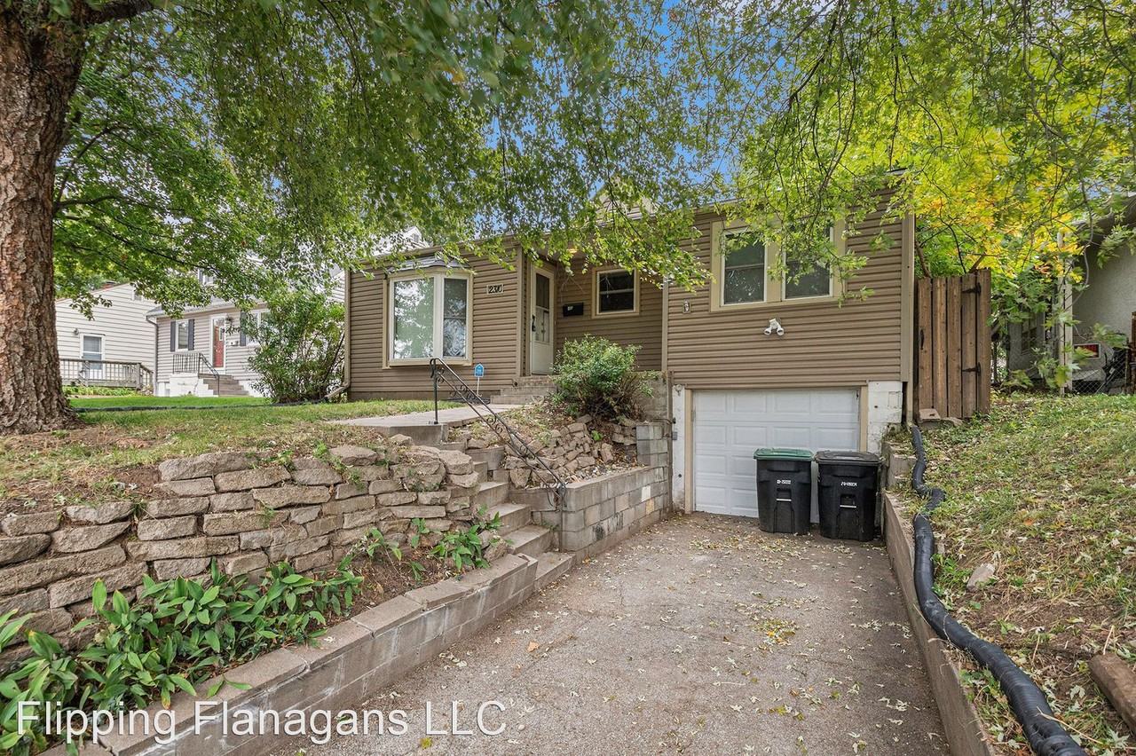 2310 N 67th Ave - Photo 3 of 20