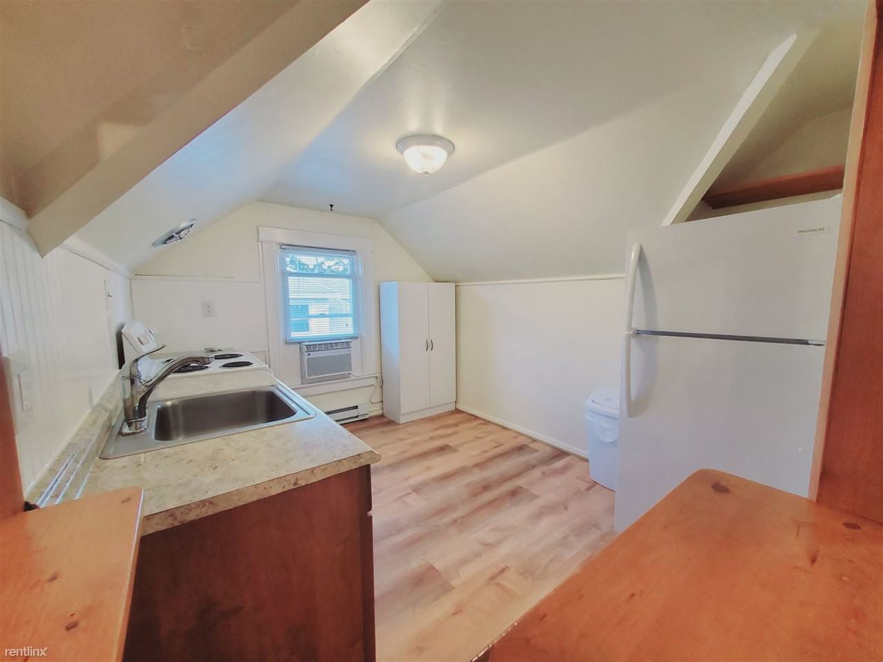 74 Lafayette St - Photo 2 of 7