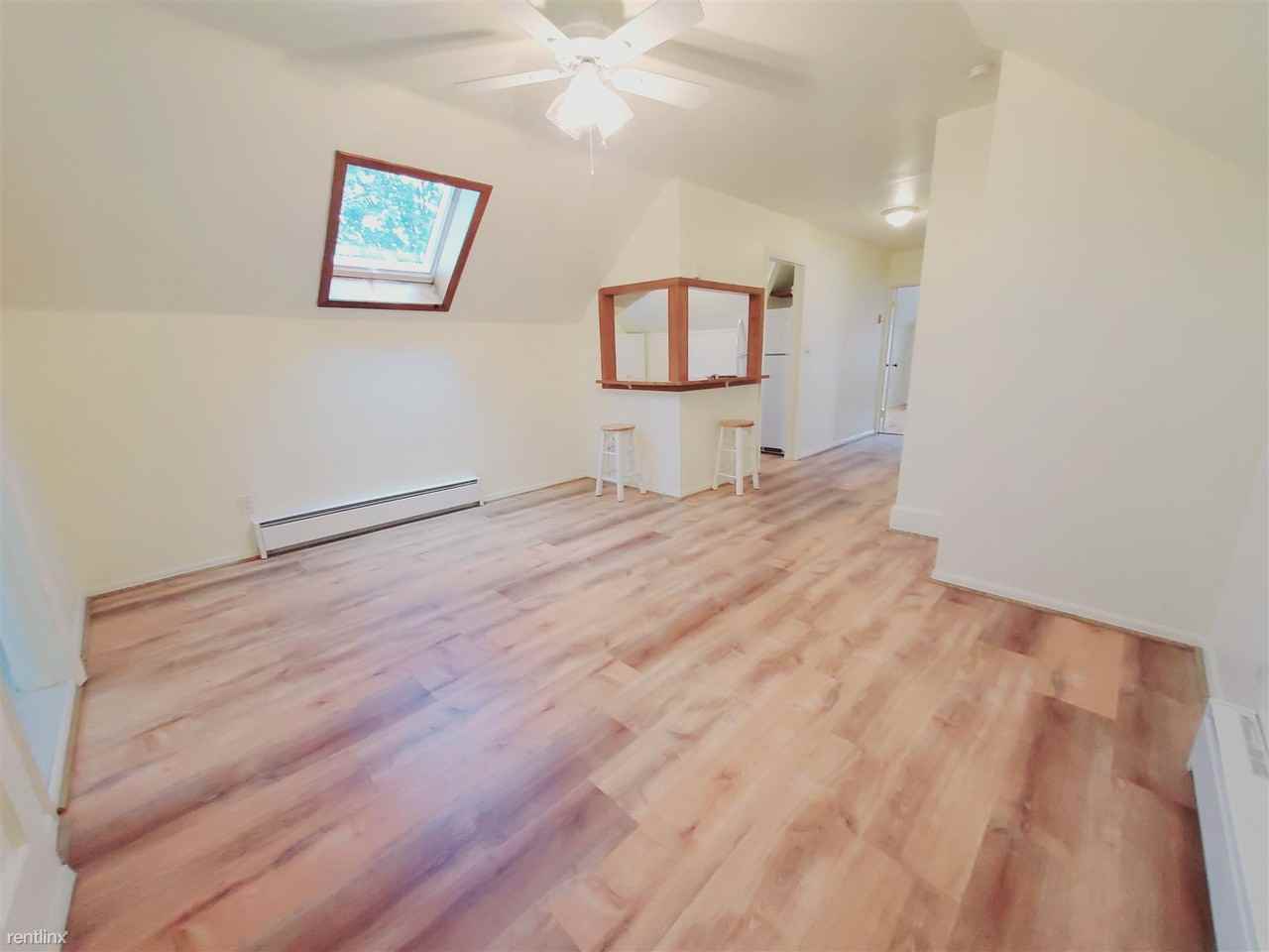 74 Lafayette St - Photo 3 of 7