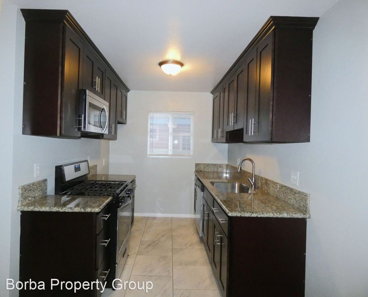 1535 Loma Ave. - Photo 2 of 18