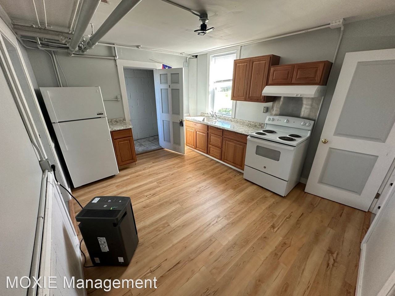 57 Ocean Ave - Photo 3 of 6