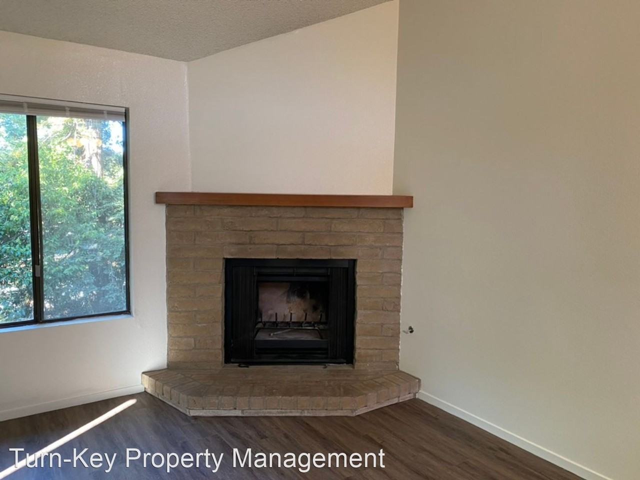 4 Quail Ridge Dr - Photo 3 of 32