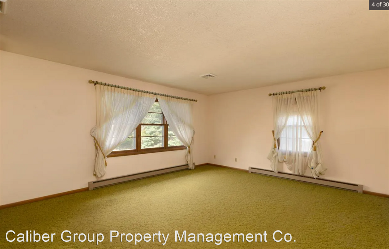 733 Martin Rd - Photo 3 of 12